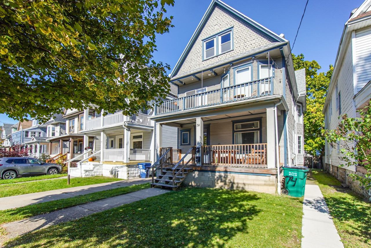 74 Woodside Ave #1 - Photo 3 of 21