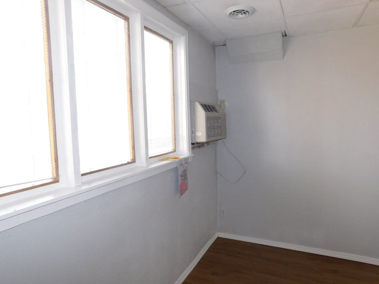 1207 Tree Top Ln #A - Photo 4 of 4