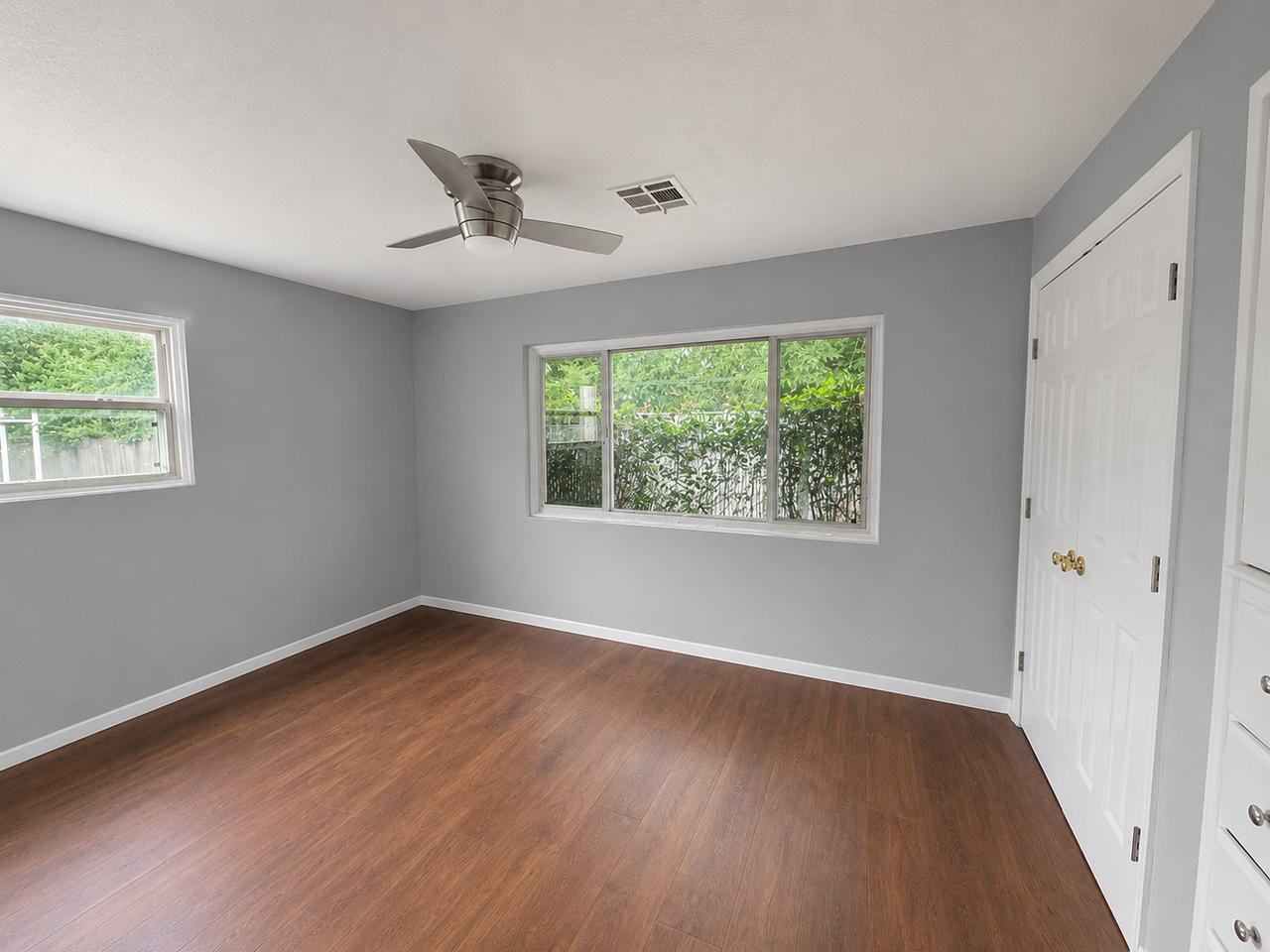 2720 Nw 49th St - Photo 6 of 10