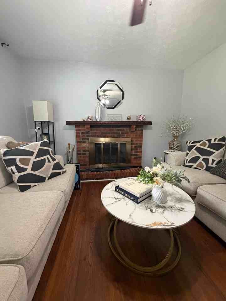 8317 Daverman Dr - Photo 2 of 7
