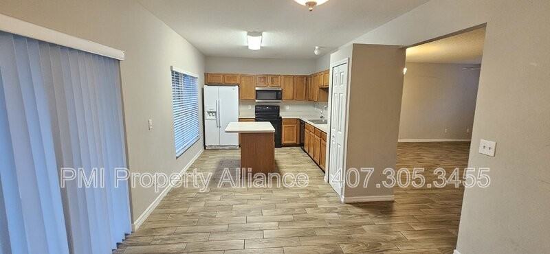 4212 Forest Island Dr - Photo 2 of 24