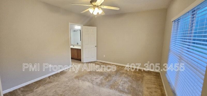 4212 Forest Island Dr - Photo 4 of 24
