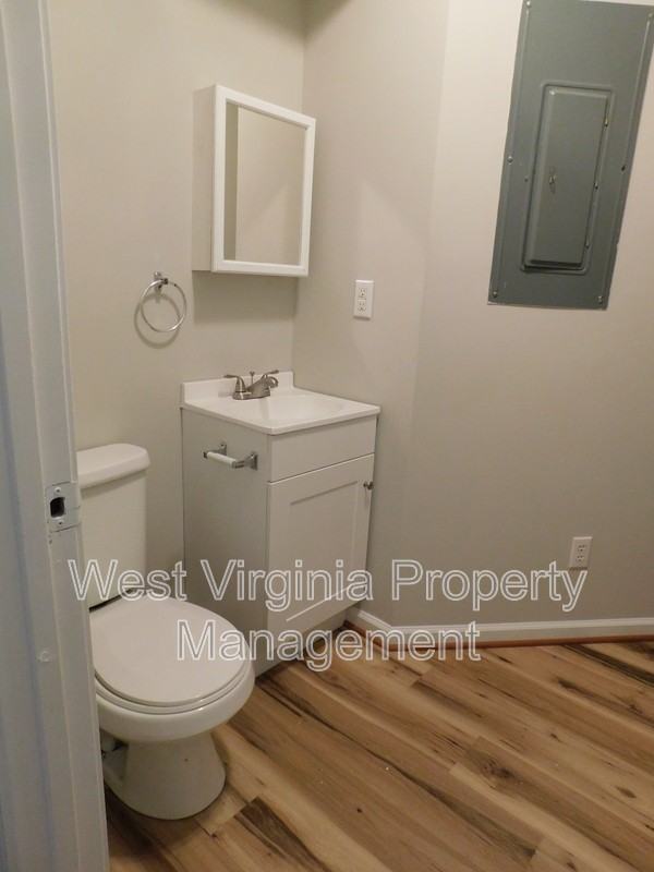 3648 Davis Stuart Rd #24 - Photo 5 of 8