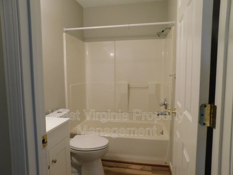 3648 Davis Stuart Rd #24 - Photo 6 of 8