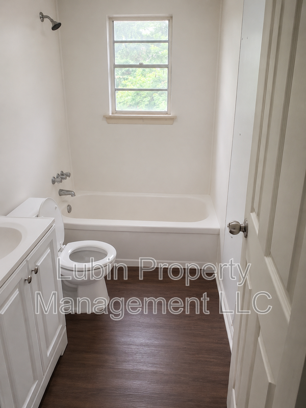 1437 Springdale St - Photo 6 of 6
