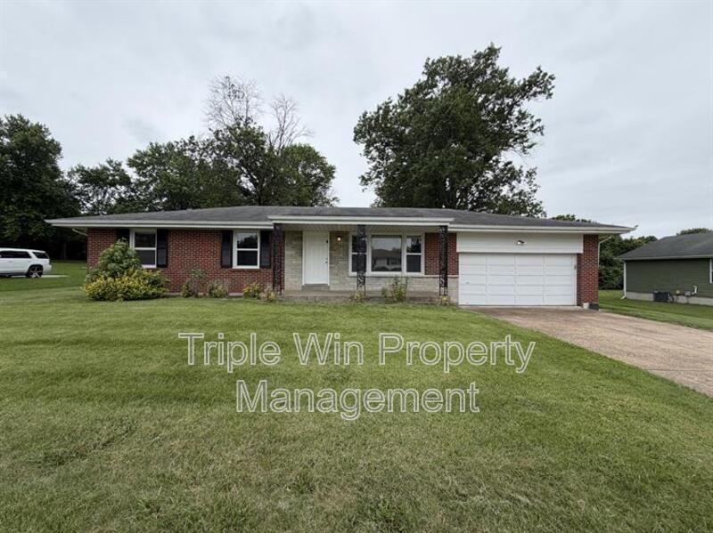1664 Talisman Ln - Photo 2 of 35