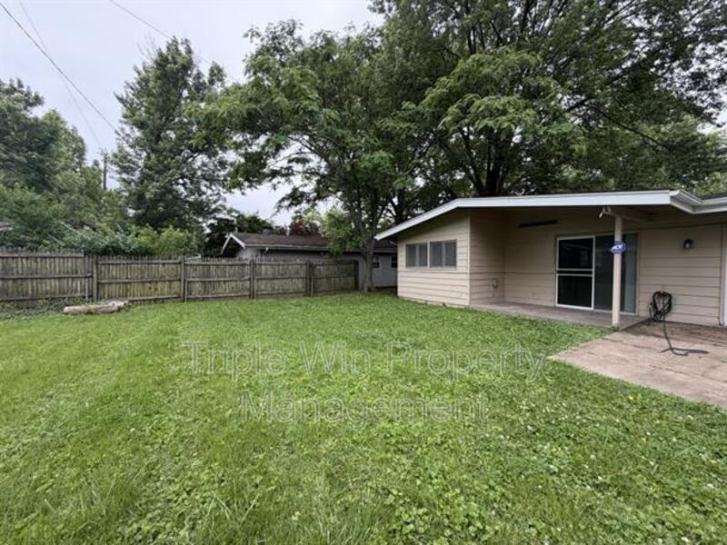 410 Ridge Dr - Photo 5 of 27