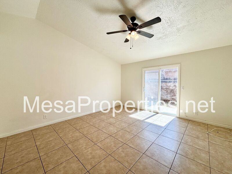 16461 Spruce St #A - Photo 5 of 24