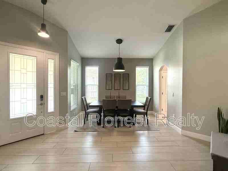 10501 Rochester Way - Photo 4 of 45