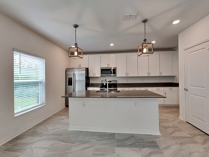1142 Pacific Dunes Ct - Photo 4 of 28