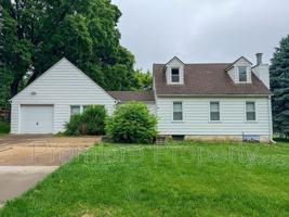 featured image of 804 E Gudgell Ave