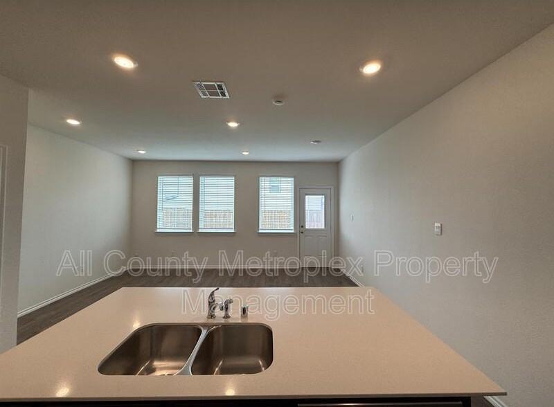 6114 Holly Spring Rd - Photo 3 of 7
