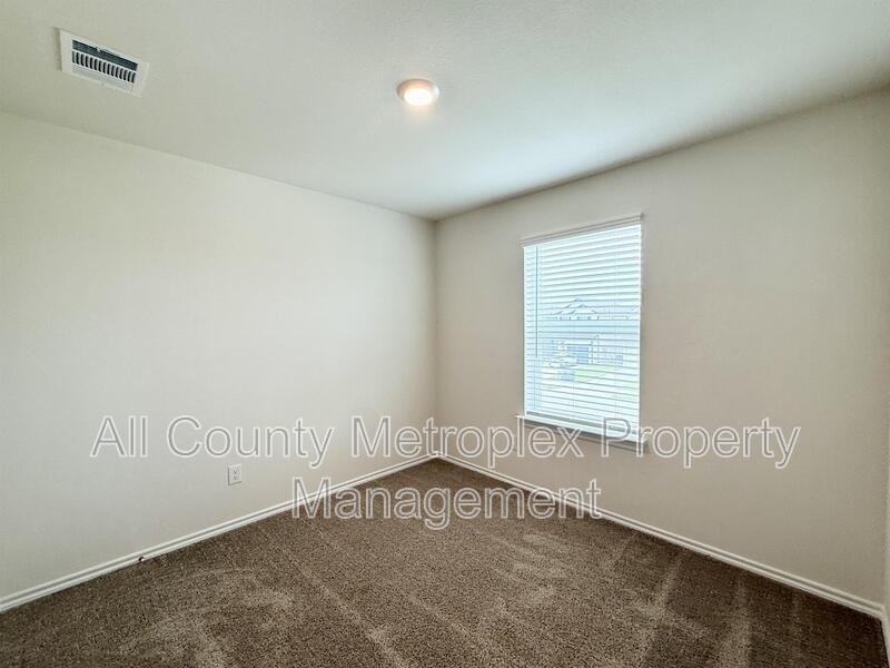 6114 Holly Spring Rd - Photo 6 of 7