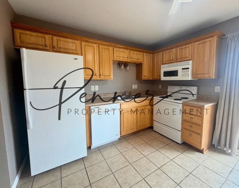 1015 Nw Willow Dr - Photo 5 of 13