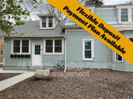 featured image of 418 S 6th St #B