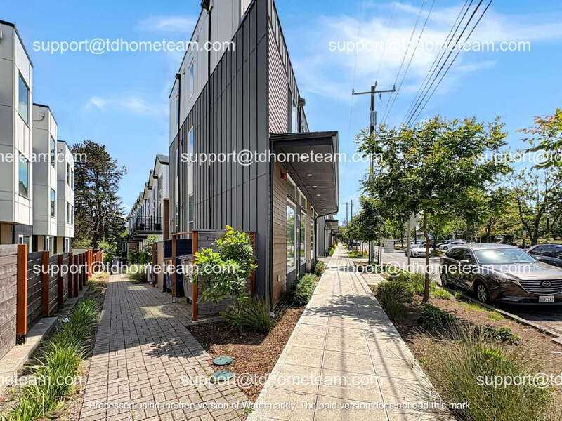7118 Beacon Ave S #B - Photo 3 of 18