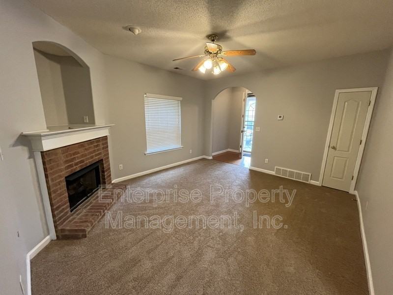 10178 Sterling Ridge Dr - Photo 6 of 18