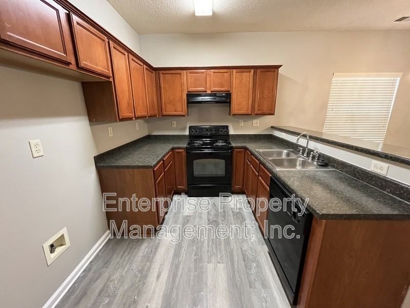 10178 Sterling Ridge Dr - Photo 7 of 18