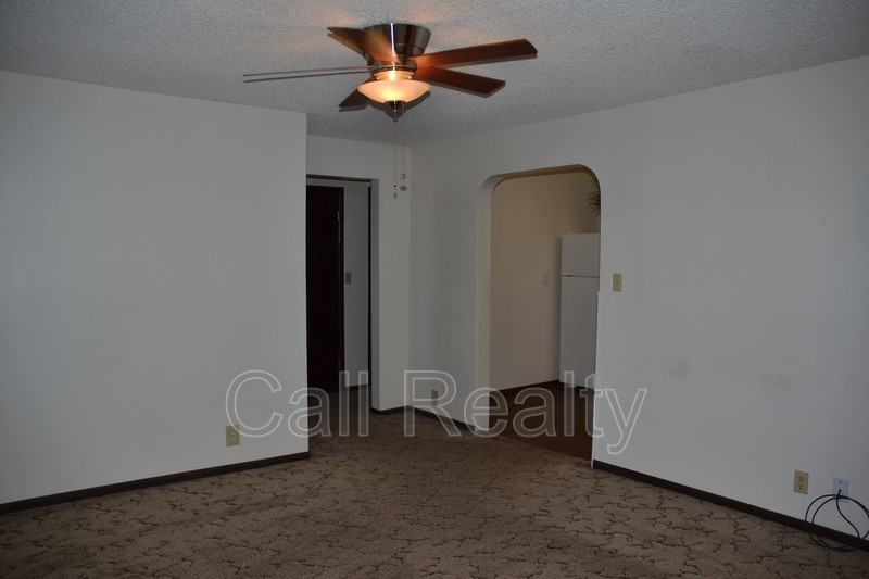 3514 N Edgerton Rd - Photo 2 of 10