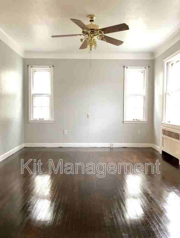 3948 Grantley Rd - Photo 3 of 7