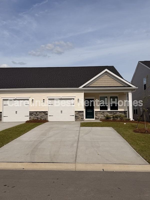 449 Lady Liberty Way - Photo 2 of 27