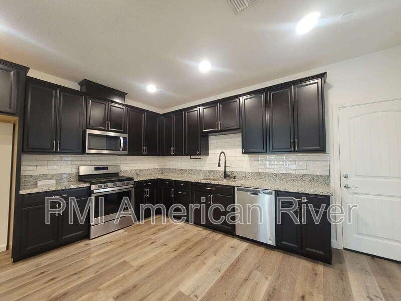 3805 Amelia Rose Way - Photo 4 of 20