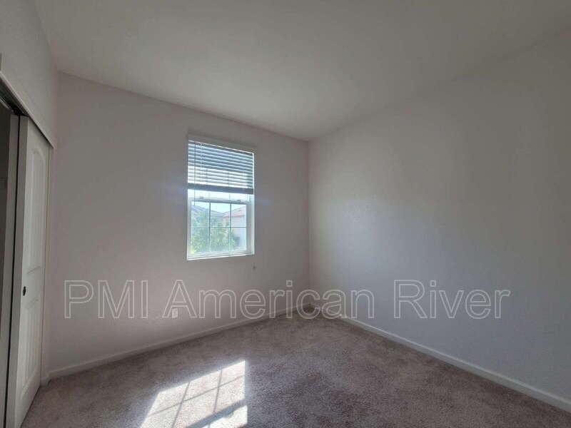 3805 Amelia Rose Way - Photo 6 of 20
