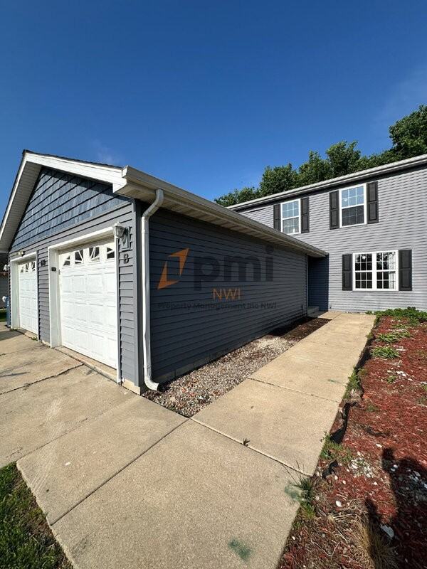 678 Dearborn Rd #B - Photo 3 of 22