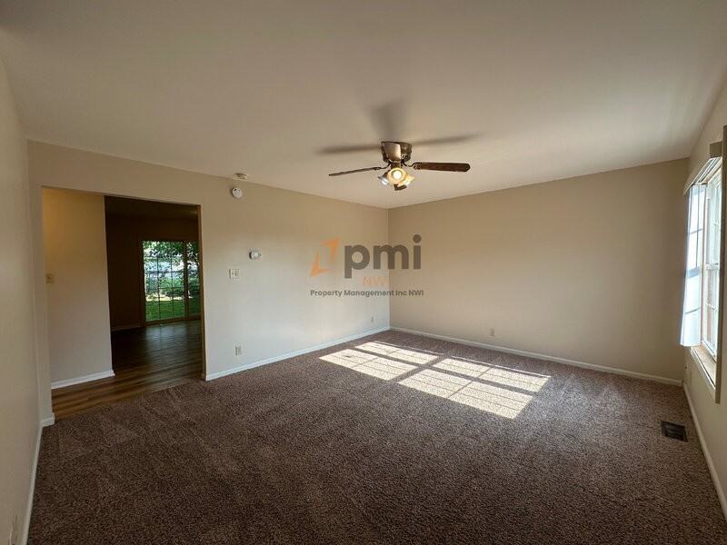 678 Dearborn Rd #B - Photo 7 of 22