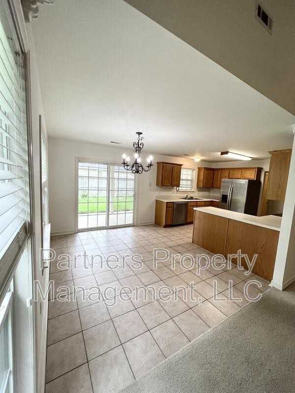1257 Fox Run Ln - Photo 3 of 17