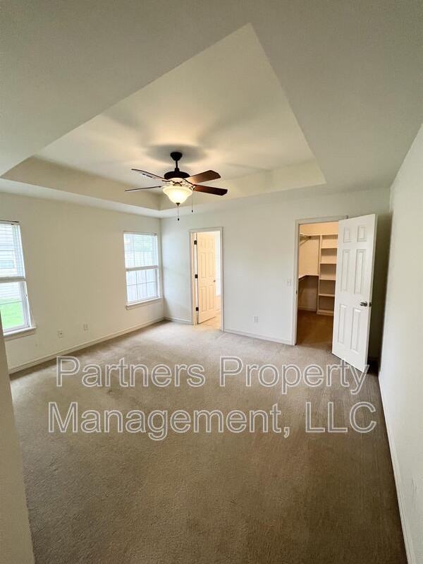 1257 Fox Run Ln - Photo 7 of 17