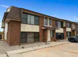 featured image of 1705 Fetterman Dr #1