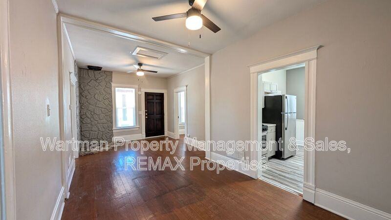 1016 W Cucharras St - Photo 6 of 30