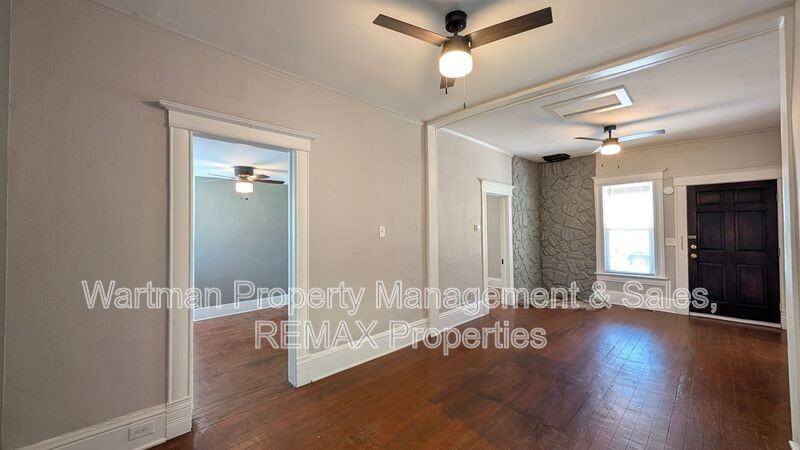 1016 W Cucharras St - Photo 7 of 30