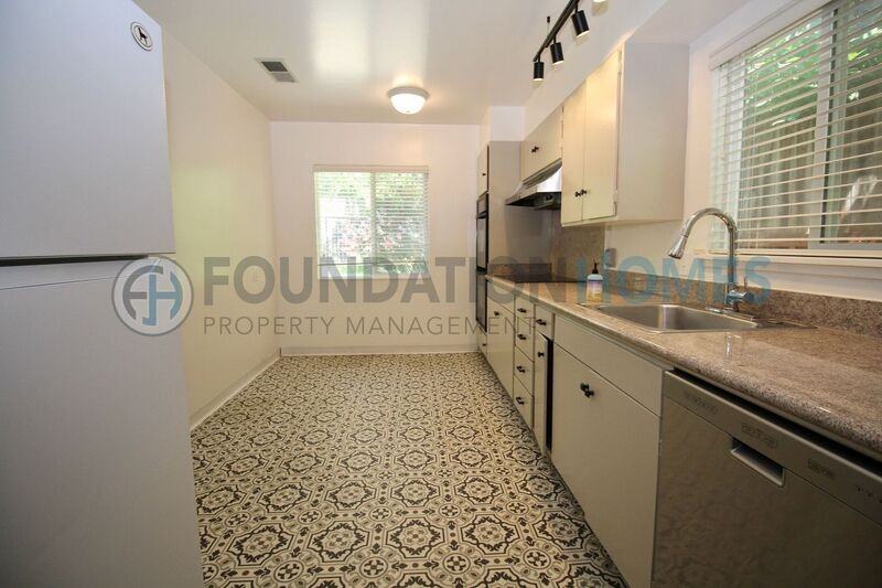 128 Mcallister Ave - Photo 7 of 17