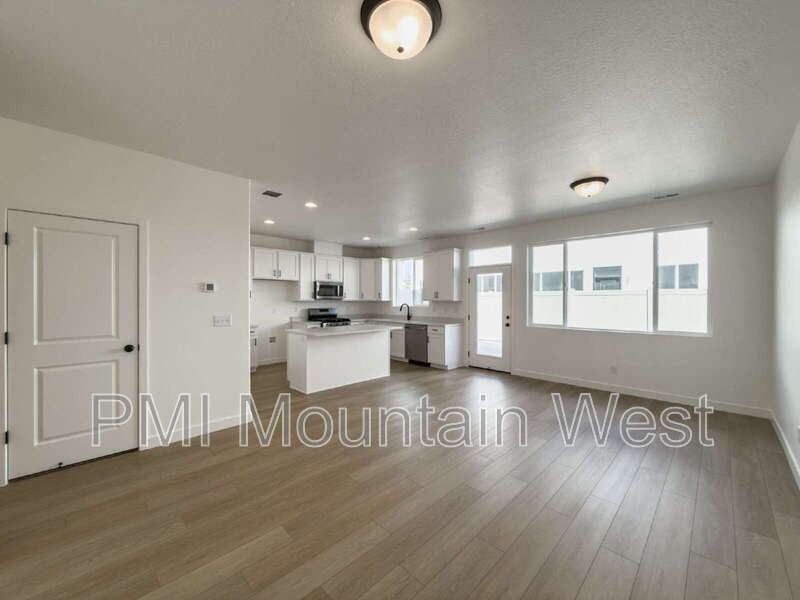 2602 Nw - Photo 3 of 33