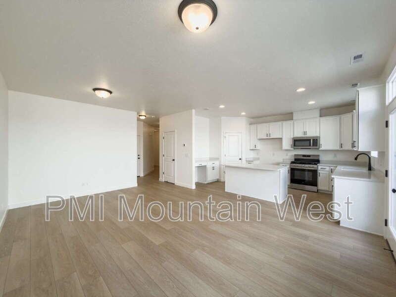 2602 Nw - Photo 4 of 33