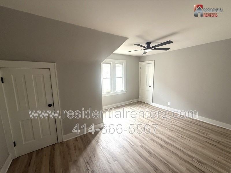 2724 N Palmer St - Photo 7 of 9