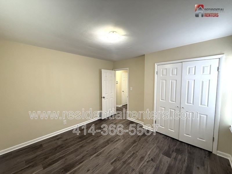 4703 N 45th St - Photo 7 of 12