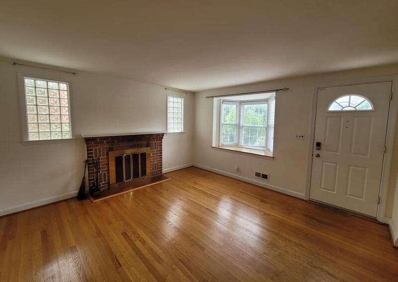 8322 Loch Raven Blvd - Photo 3 of 16