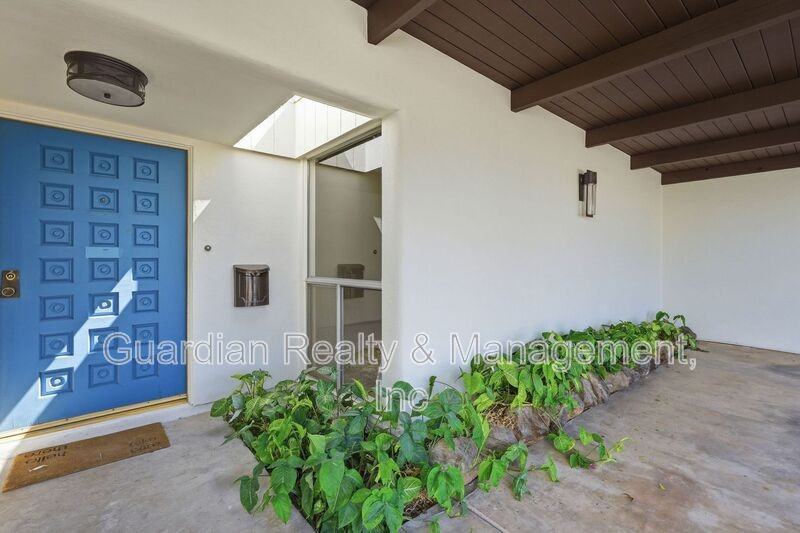 7238 E Joshua Tree Ln - Photo 5 of 33