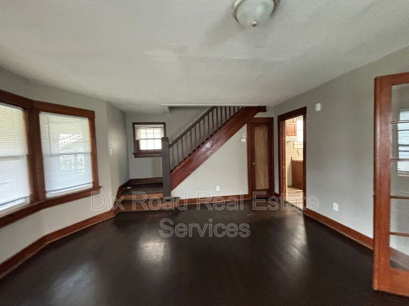 4013 E 3rd St - Photo 7 of 27
