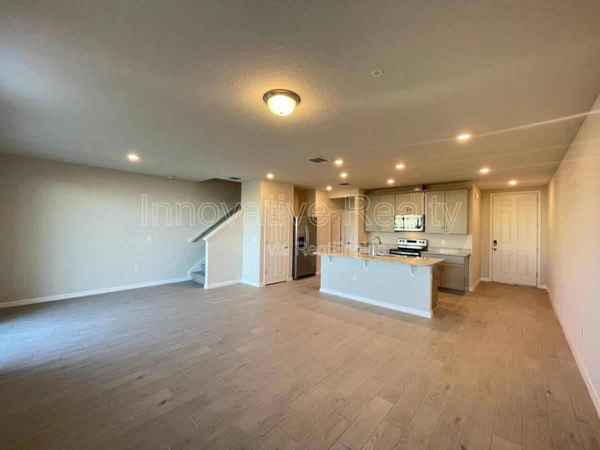 2548 Sweet Viburnum Way - Photo 2 of 10