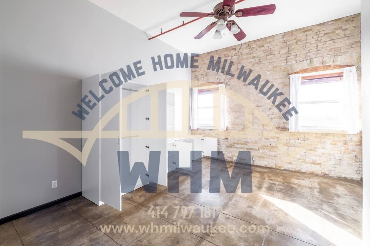 904 E Pearson St #314 - Photo 4 of 10