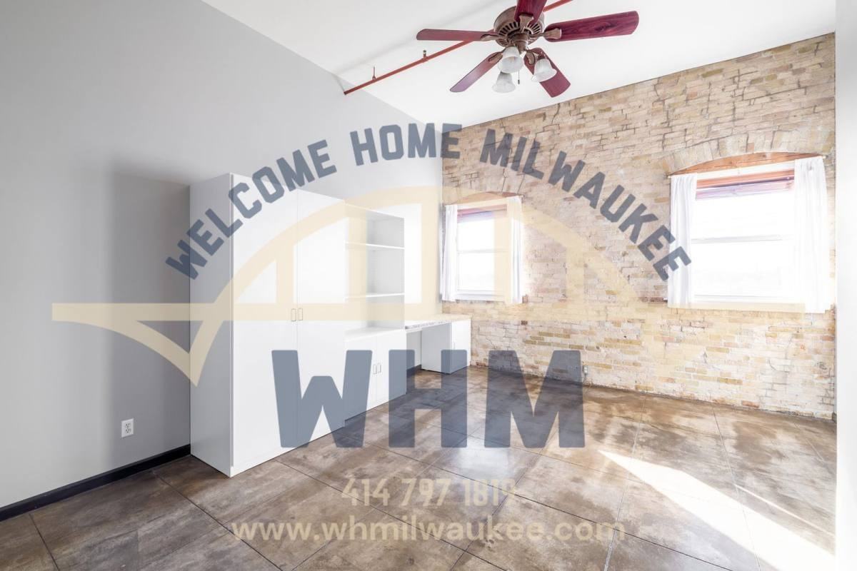 904 E Pearson St #314 - Photo 6 of 10