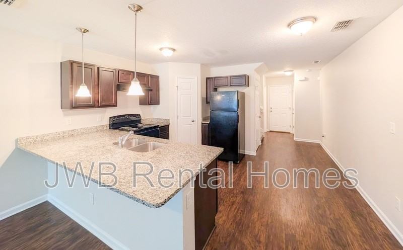 8419 Mcgirts Village Ln - Photo 2 of 18