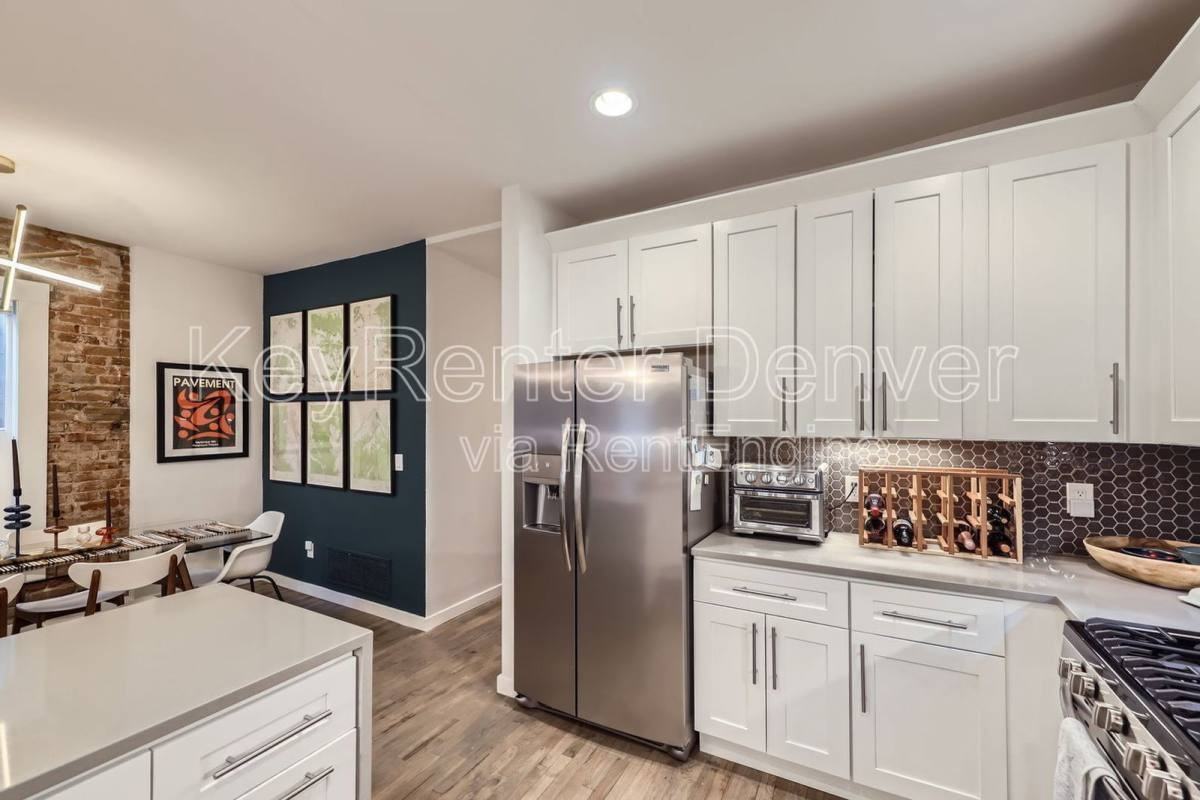 729 Inca St - Photo 2 of 10