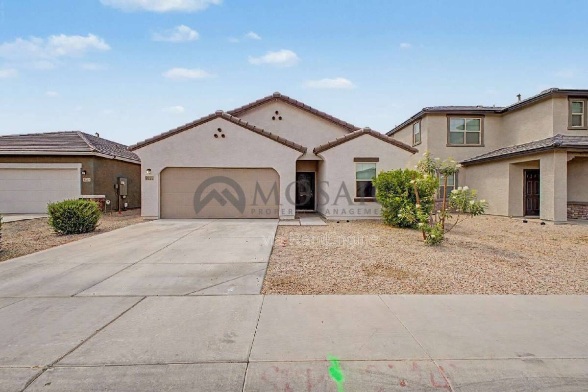 9553 W Agora Ln - Photo 2 of 10