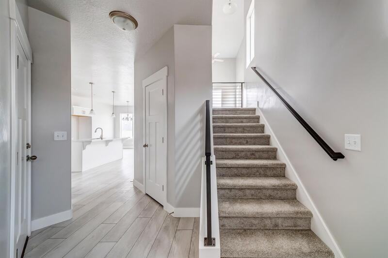 1517 Nw - Photo 2 of 26