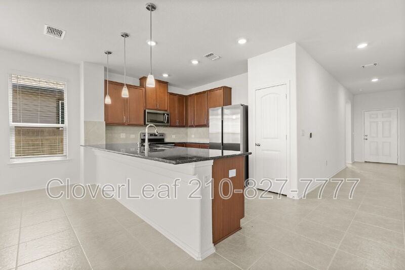 8111 Knoxville Trl - Photo 6 of 31